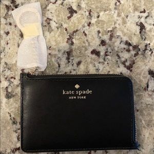 Kate Spade “kali medium l-zip card holder” (NEW)